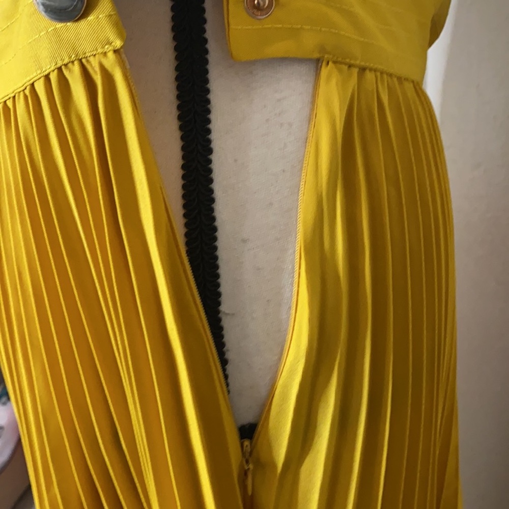 Never worn - Picture 3 of 4